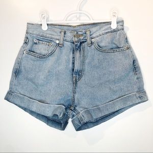 Levi’s High Waist Cuffed Hem Denim Shorts Sz 27